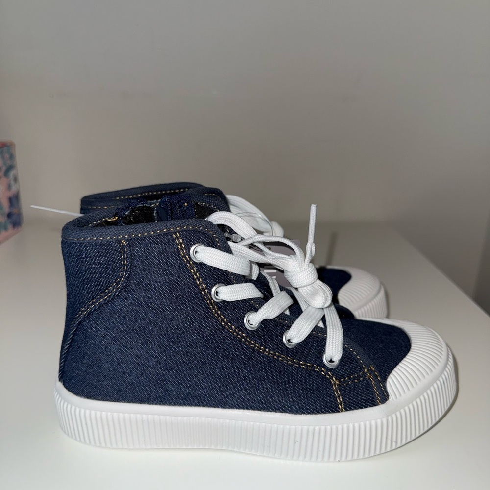 Kids High-Top Sneakers - Navy and White